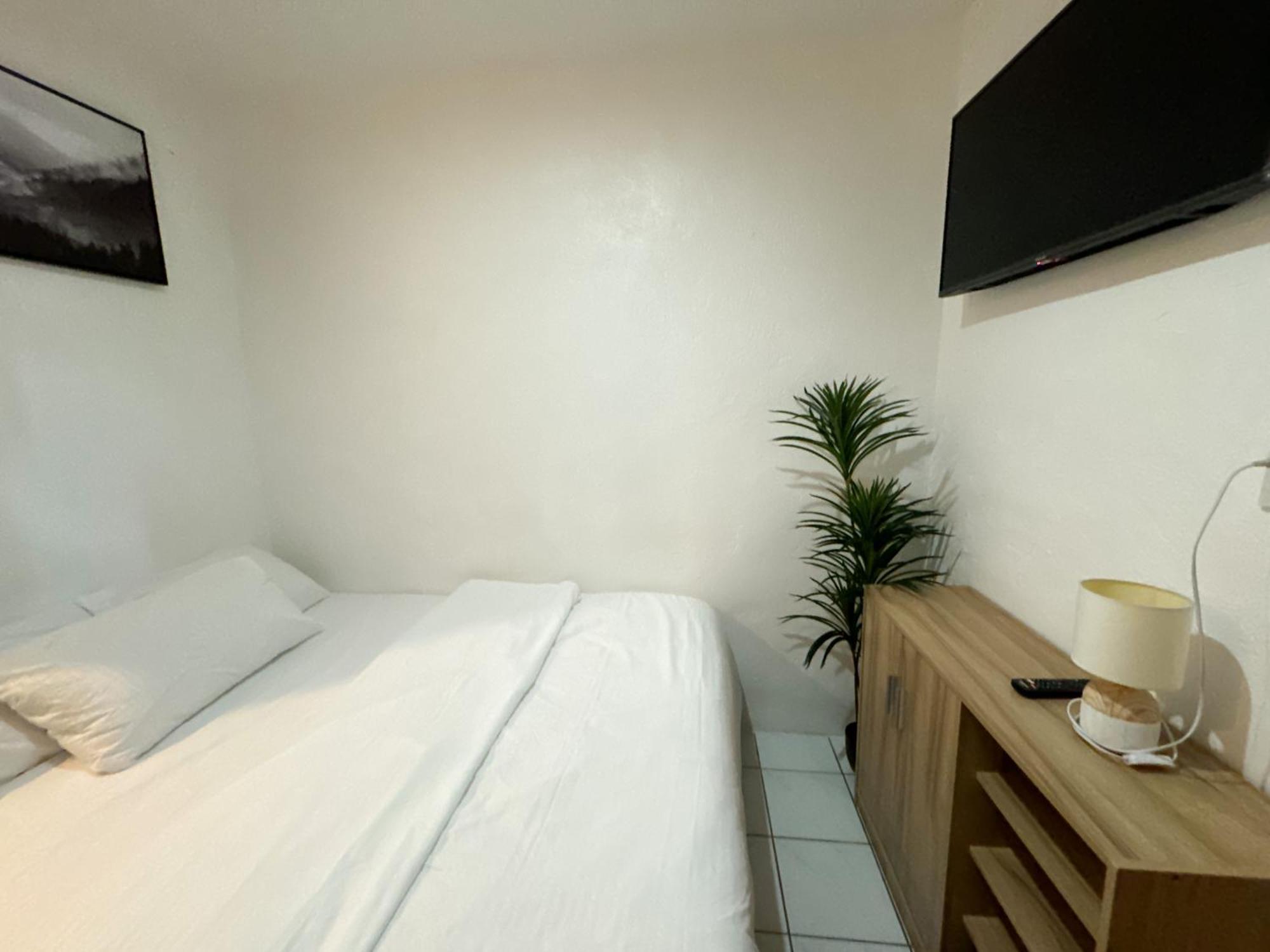 West Coast Beach House Себу Экстерьер фото